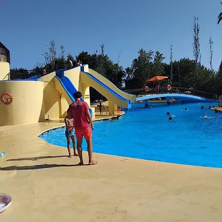 Coqueto Estudio Con Piscina * 贝纳尔马德纳